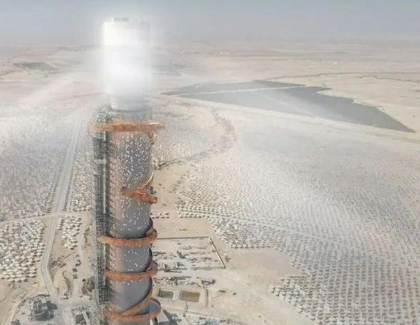 正规配资 美国卫星发现，中国花115亿在沙漠里铺满光伏板，结果震惊了
